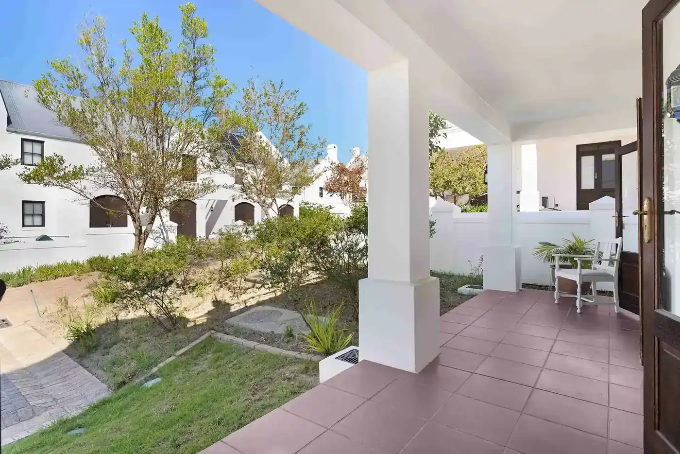 Lodge 38 exterior — 1-bedroom self-catering lodge at De Zalze Winelands Golf Estate, Stellenbosch