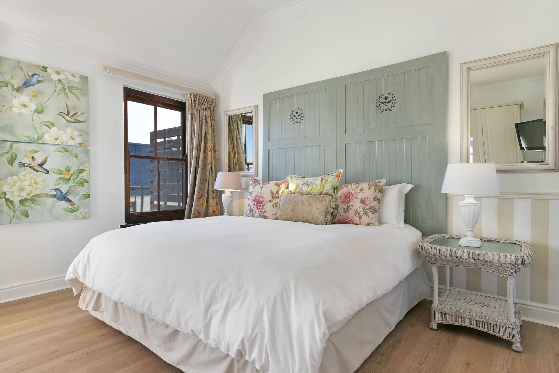 Lodge 22 bedroom