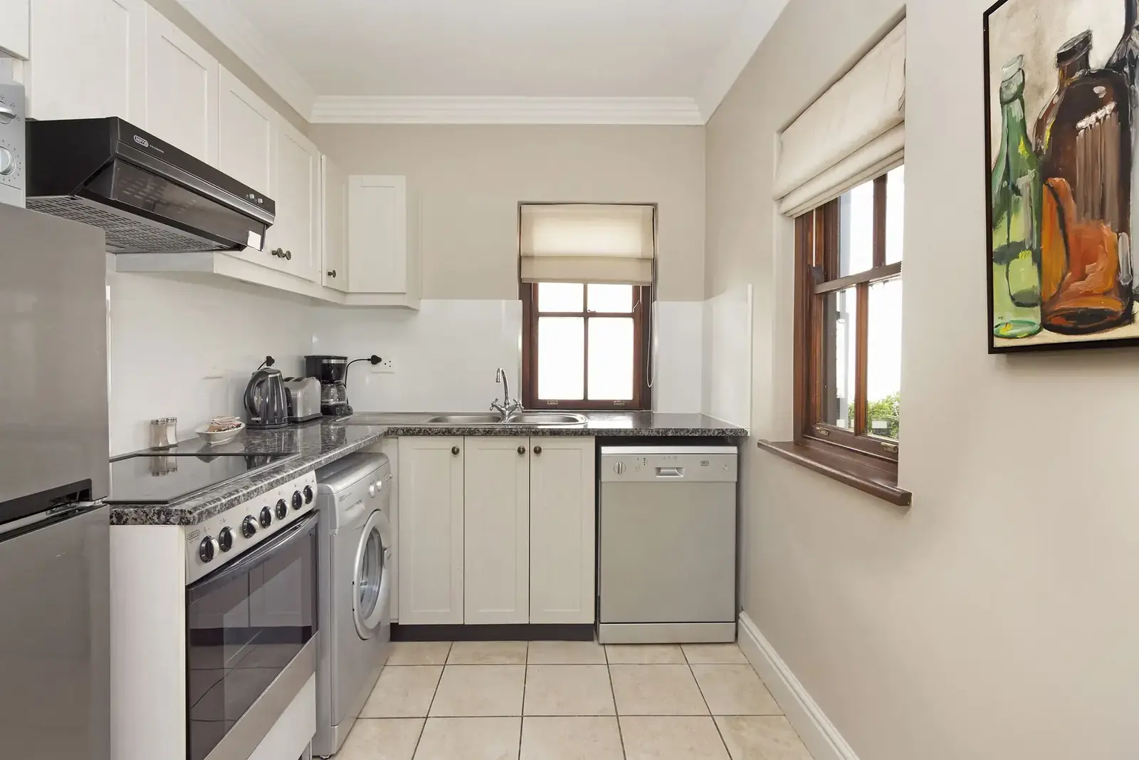 Lodge 16 fully equipped self-catering kitchen with dishwasher