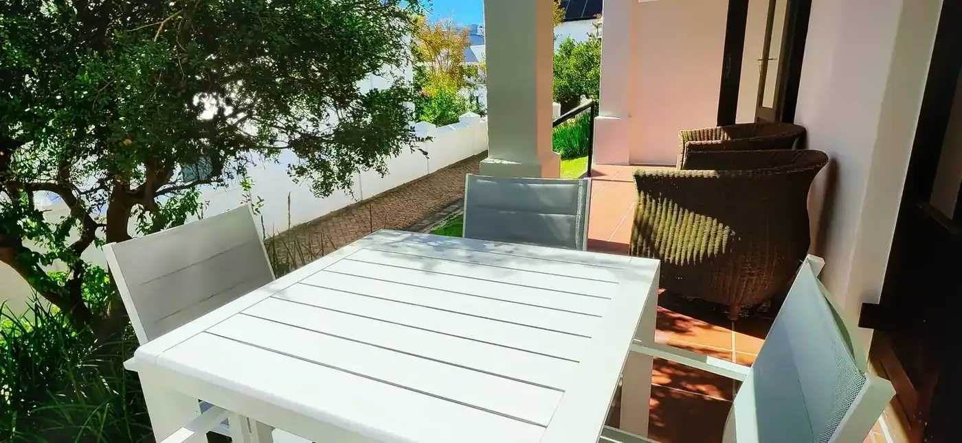 Lodge 29 exterior — 1-bedroom self-catering lodge at De Zalze Winelands Golf Estate, Stellenbosch