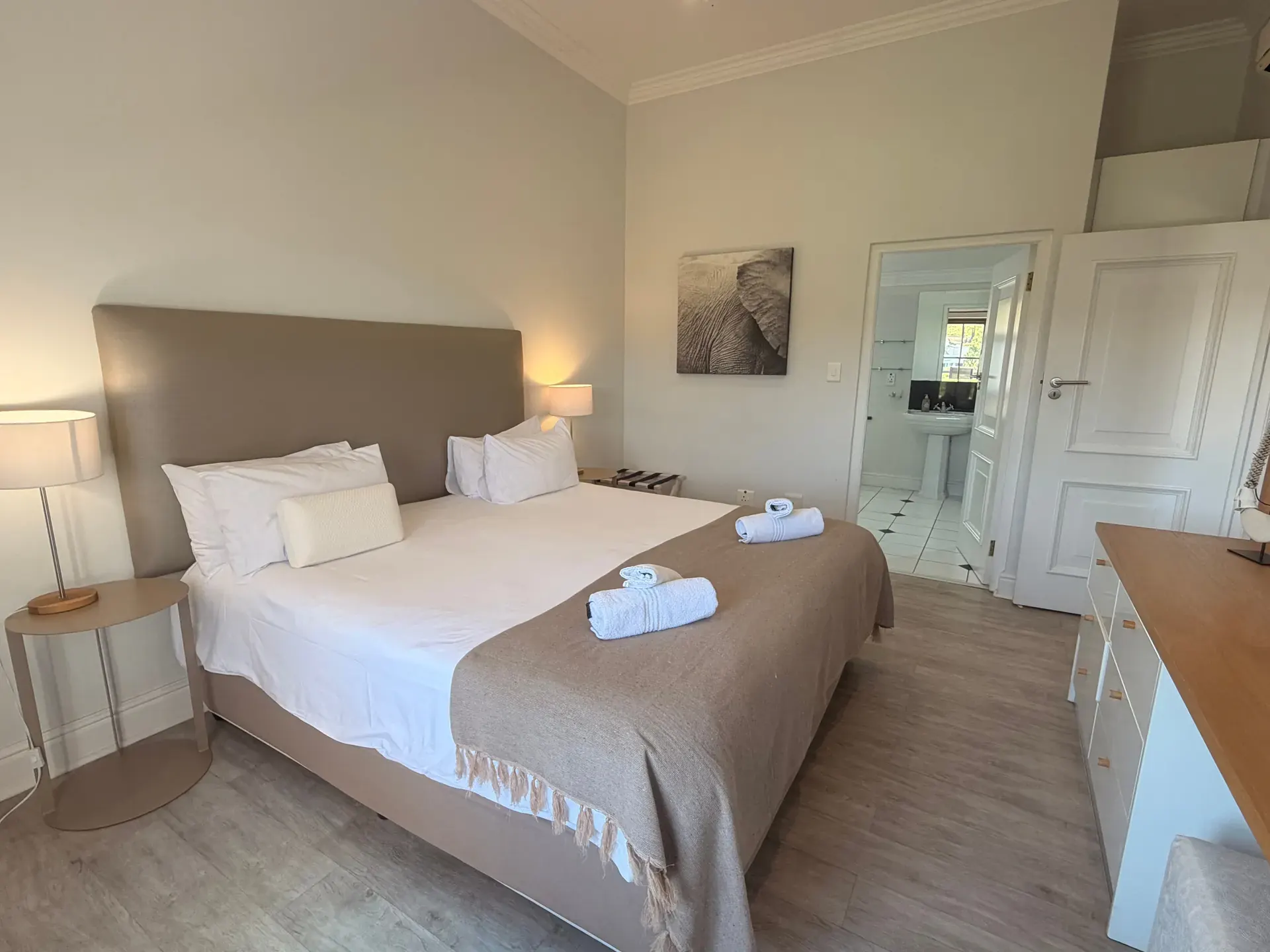Lodge 8 — Winelands_Golf_Lodges_8-6
