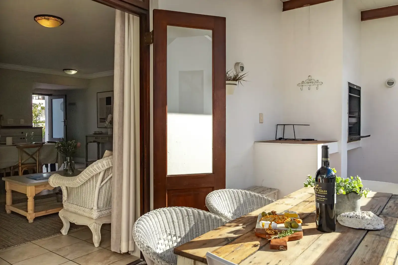 Lodge 10 exterior — 2-bedroom self-catering lodge at De Zalze Winelands Golf Estate, Stellenbosch