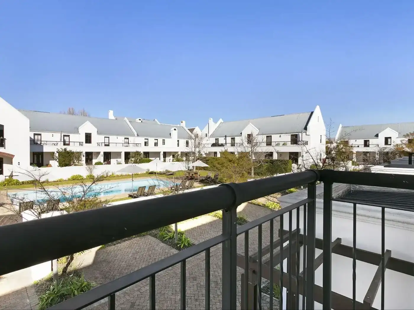 Superior exterior — 3-bedroom self-catering lodge at De Zalze Winelands Golf Estate, Stellenbosch