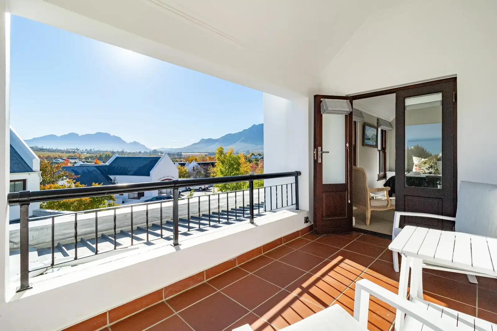 Lodge 26 exterior — 3-bedroom self-catering lodge at De Zalze Winelands Golf Estate, Stellenbosch