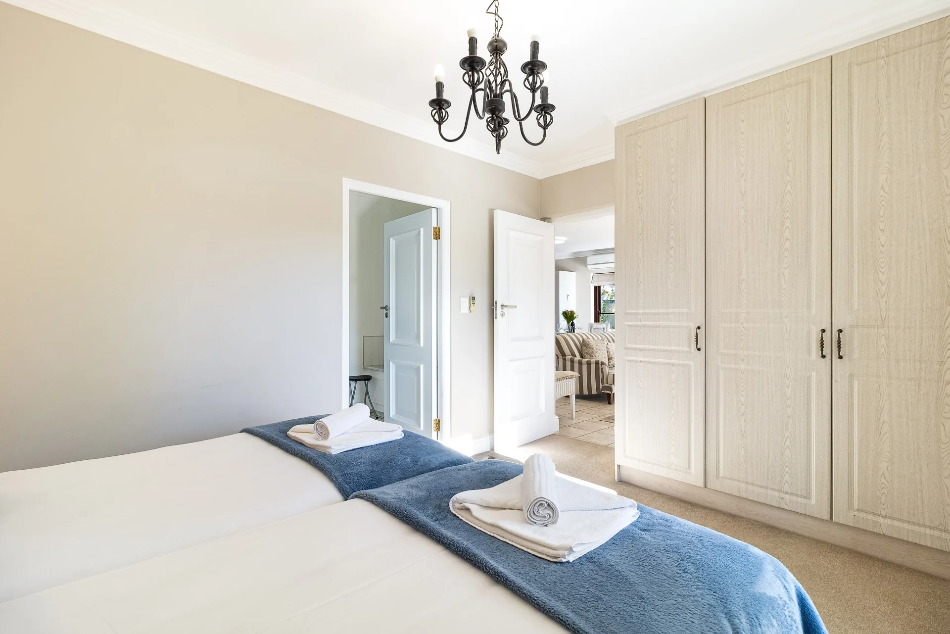 Lodge 26 bedroom
