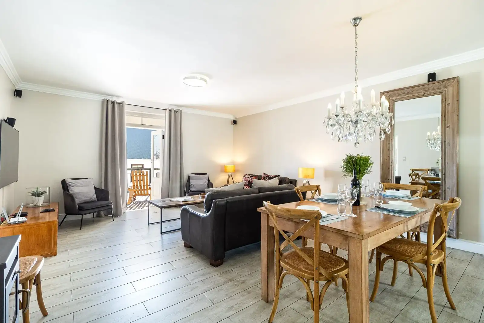 Lodge 24 open-plan lounge with mountain views
