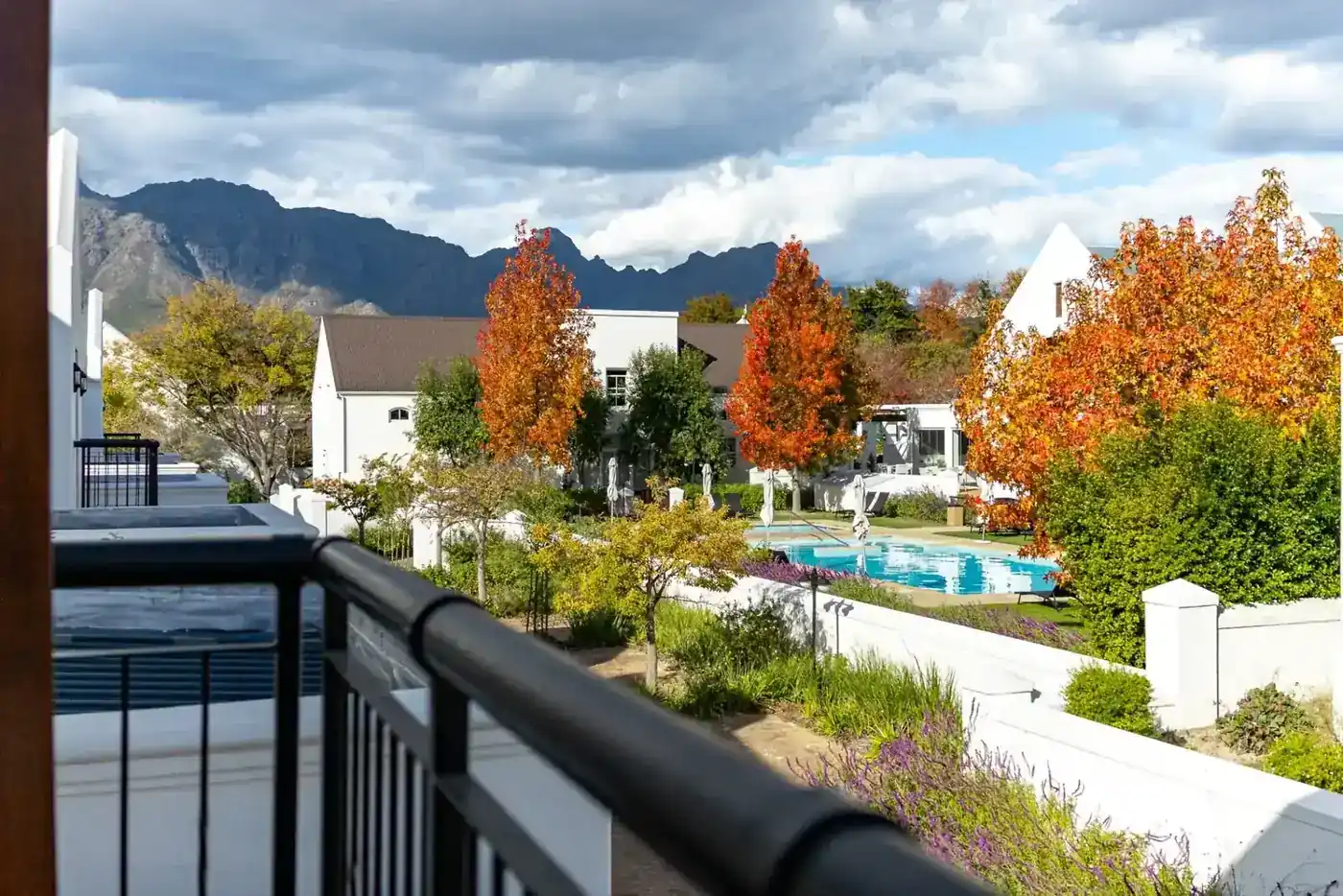 Lodge 14 exterior — 2-bedroom self-catering lodge at De Zalze Winelands Golf Estate, Stellenbosch